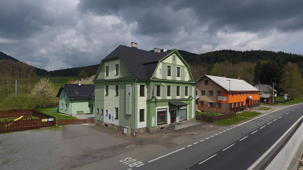 Apartmanove Ubytovani V Koutech Loučná nad Desnou Eksteriør billede